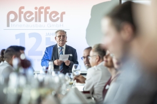 Pfeiffer_125_Jahre_7.jpg